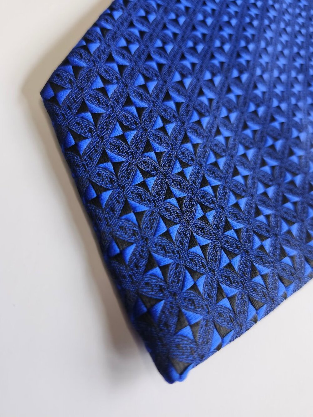 Consenso Blue 100% Silk Jacquard Geometric Tie - Vintage Hand Sewn